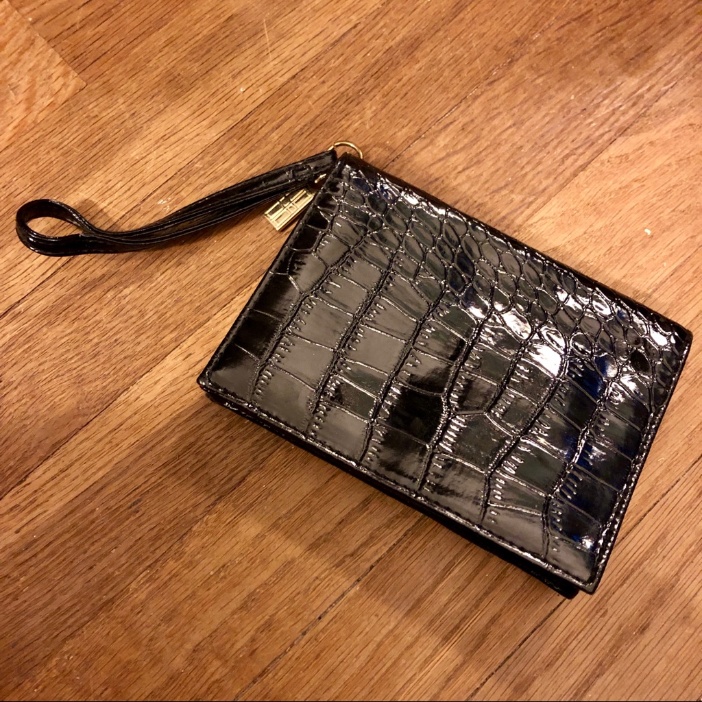 Elizabeth Arden Wristlet